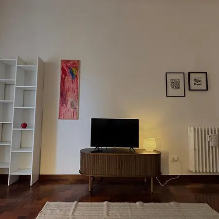 Lola Flat * 로마